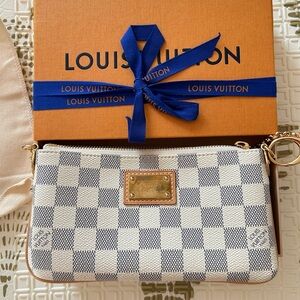 Louis Vuitton Pochette Mira MM Damier Azur Hand Bag